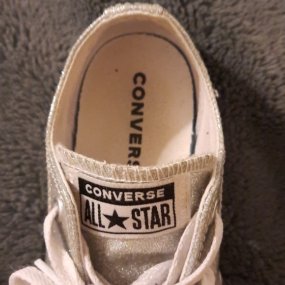 shoes - Picture 2 of 4